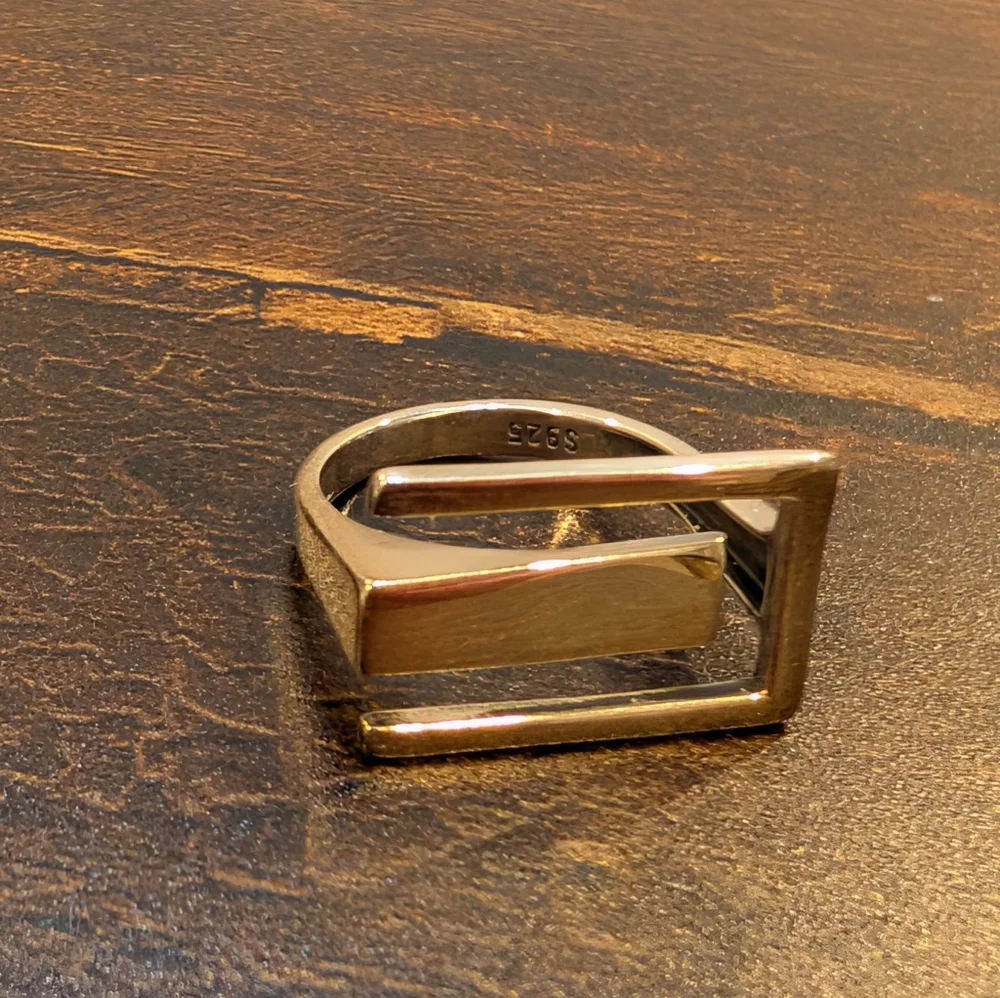 Modern Sterling Silver .925 Geometric Ring Size Approximately 7. - Picture 3 of 4